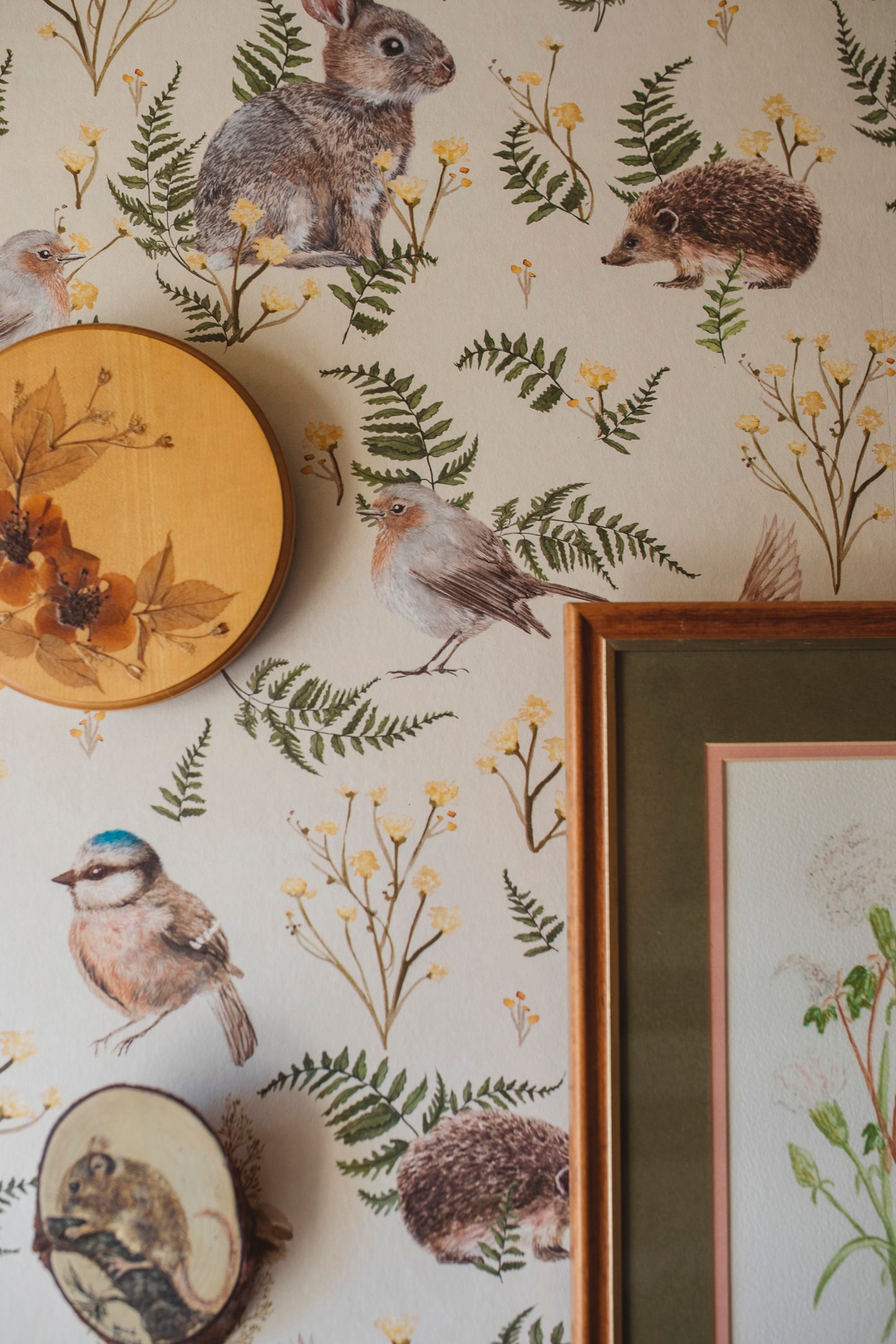 Nursery Wallpaper - Birds & Bunnies - Ecru