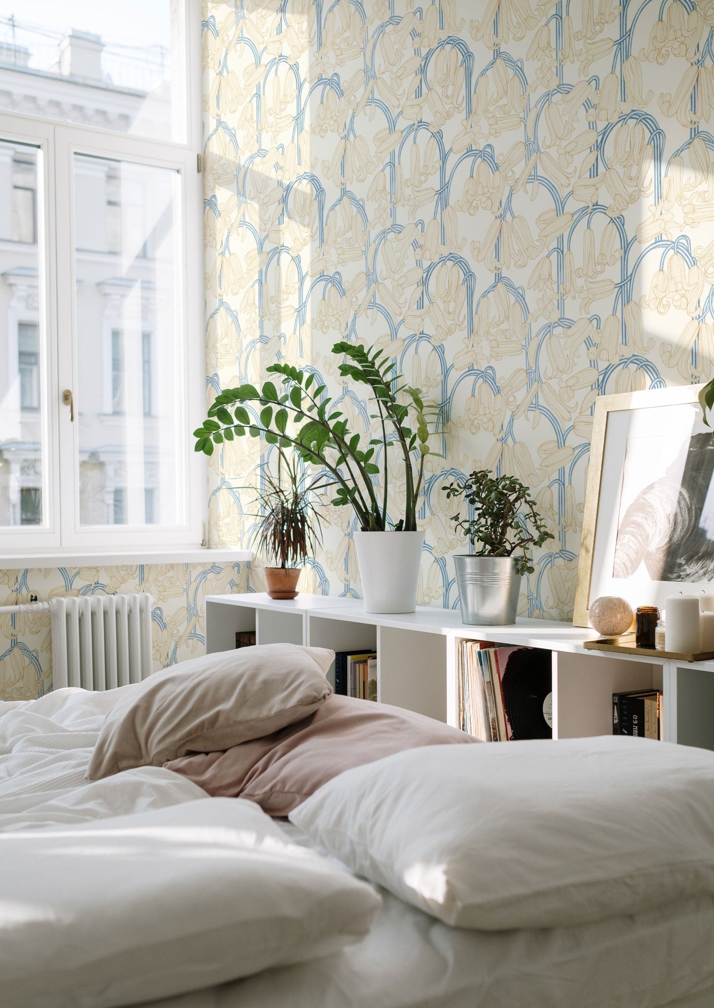 Summer Gray Tapete - Glockenblumen - Creme