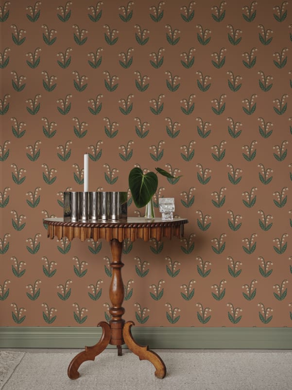 Sandberg Wallpaper - Lilly, Terracotta - S10636